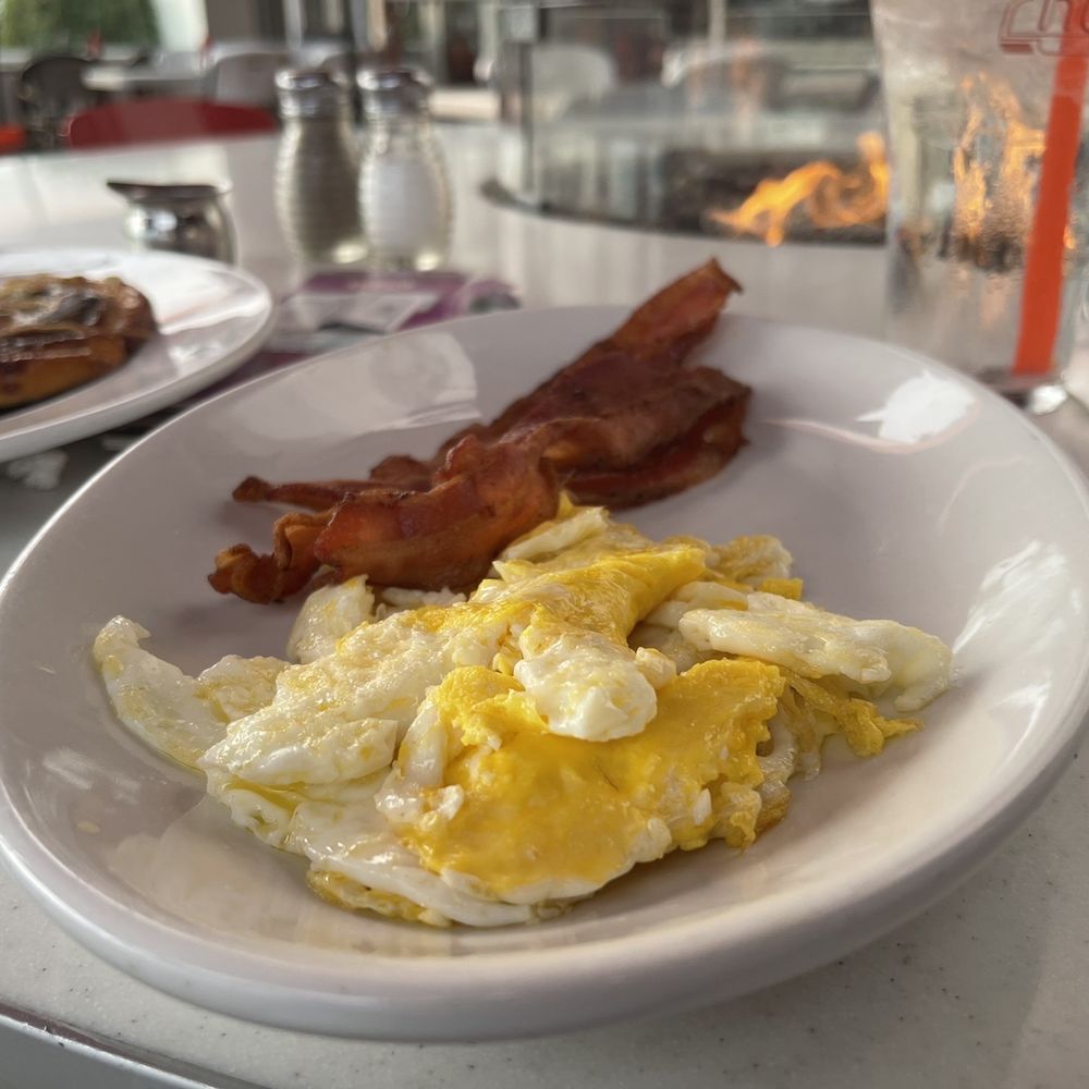 Ruby's Diner - Bacon and eggs - American Near Me - San Clemente, California Ruby's Diner - Bacon and eggs - American Near Me - San Clemente, California