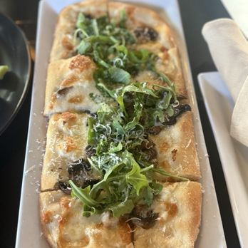 Lake House - Wine Bars Near Me - Cornelius, North Carolina