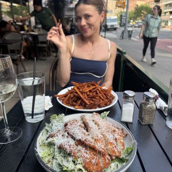 Green Kitchen - Caesar salad and sweet potato fries - Sandwiches Near Me - New York, New York Green Kitchen - Caesar salad and sweet potato fries - Sandwiches Near Me - New York, New York