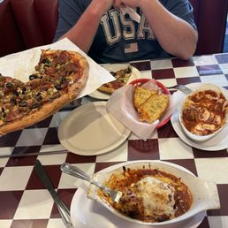 Lasagna, pizza, meatballs, oh my! Lasagna, pizza, meatballs, oh my!