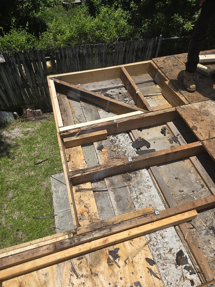 Slide of Advanced Roofing & Construction