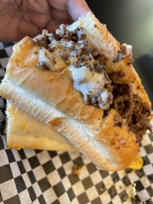 Paulie's South Street Steaks by null