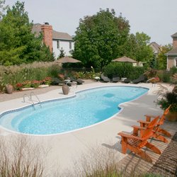 DesRochers Backyard Pools and Spas