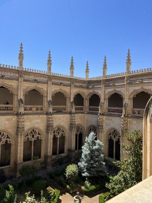 Monasterio de San Juan de los Reyes by null