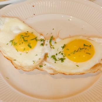 Pistachio Cafe 2 - Perfect sunnyside up eggs - Cafes Near Me - New Haven, Connecticut Pistachio Cafe 2 - Perfect sunnyside up eggs - Cafes Near Me - New Haven, Connecticut