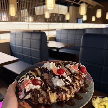 Koi Revolving Sushi - Fried banana dessert - Sushi Bars Near Me - Indianapolis, Indiana