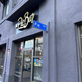 Laurie’s Pie Bar - Outside - Bakeries Near Me - Long Beach, California