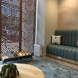 One Medical Primary Care Clinic - Aldrich Street Mueller - Seating area with children's books