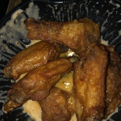 Pizza Hut - No sauce on wings