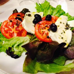 Pizza Capri - mozzarella and Tomatos