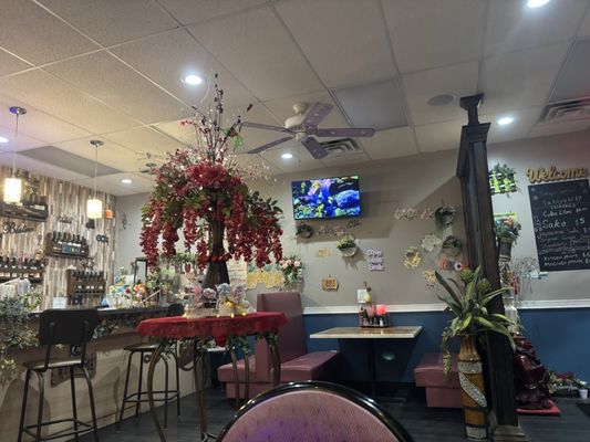 Ling's Asian Cuisine by null