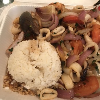 El Rocoto - Saltado de Mariscos. - Peruvian Near Me - Gardena, California El Rocoto - Saltado de Mariscos. - Peruvian Near Me - Gardena, California