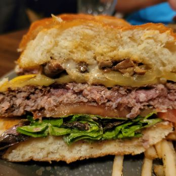 Bar Dojo - umami dodji burger - Asian Fusion Near Me - Edmonds, Washington