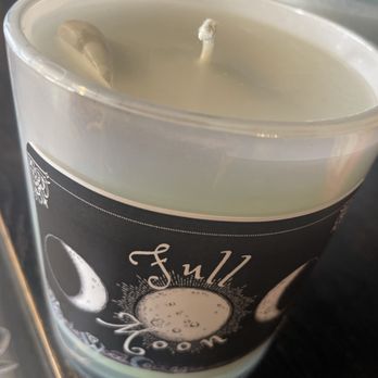 Castle Wood Boutique - Full moon candle with crystals - Spiritual Shop Near Me - Big Bear Lake, California
