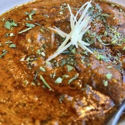Lamb Rogan Josh with fresh ginger