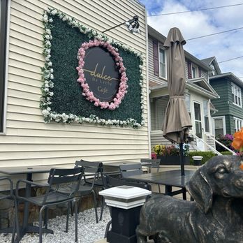 Dulce De Leche - Exterior - Cafes Near Me - Stratford, Connecticut