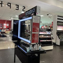 SEPHORA - Closing down inside of JC Penny's