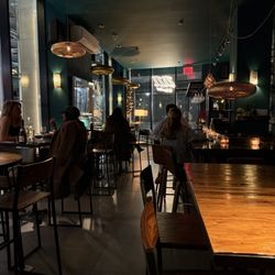 Zizi Wine Bar