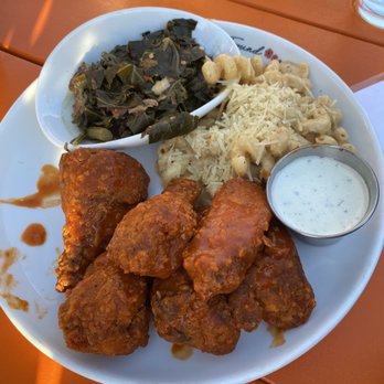 Lost & Found - Buffalo wings - Cocktail Bars Near Me - Houston, Texas