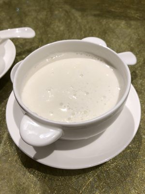 Imperial Treasure Fine Chinese Cuisine (Crowne Plaza) by null