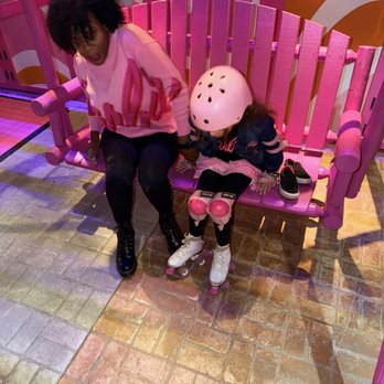 Malibu Barbie Cafe - Roller skating with the Barbs - Cafes Near Me - Las Vegas, Nevada