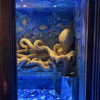 Sexy Fish Miami - Men's bathroom - Seafood Near Me - Miami, Florida Sexy Fish Miami - Men's bathroom - Seafood Near Me - Miami, Florida