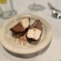 Giannis Italian Restaurant - Tartufo