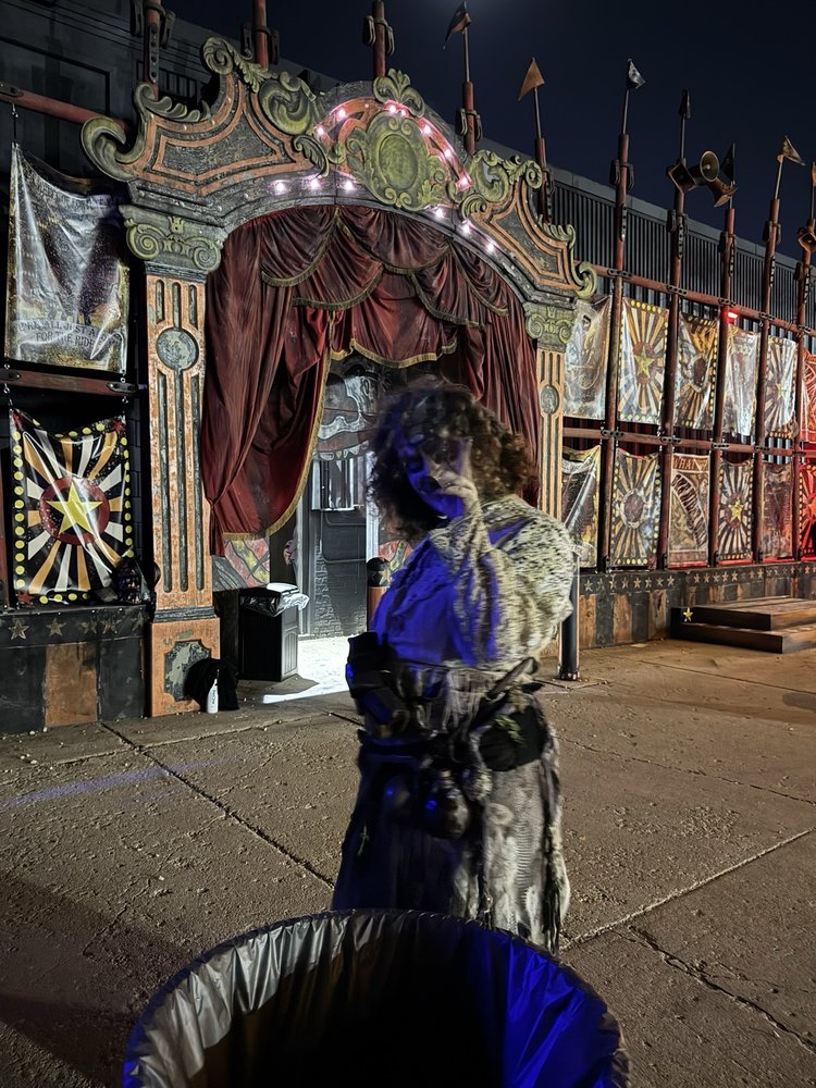 13th Floor Haunted House