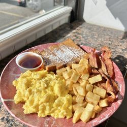 Billy's Deli/Cafe - French Toast Platter