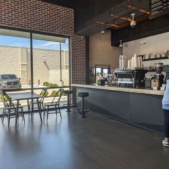Hando Coffee Bar - Interior - Coffee & Tea Near Me - Manvel, Texas