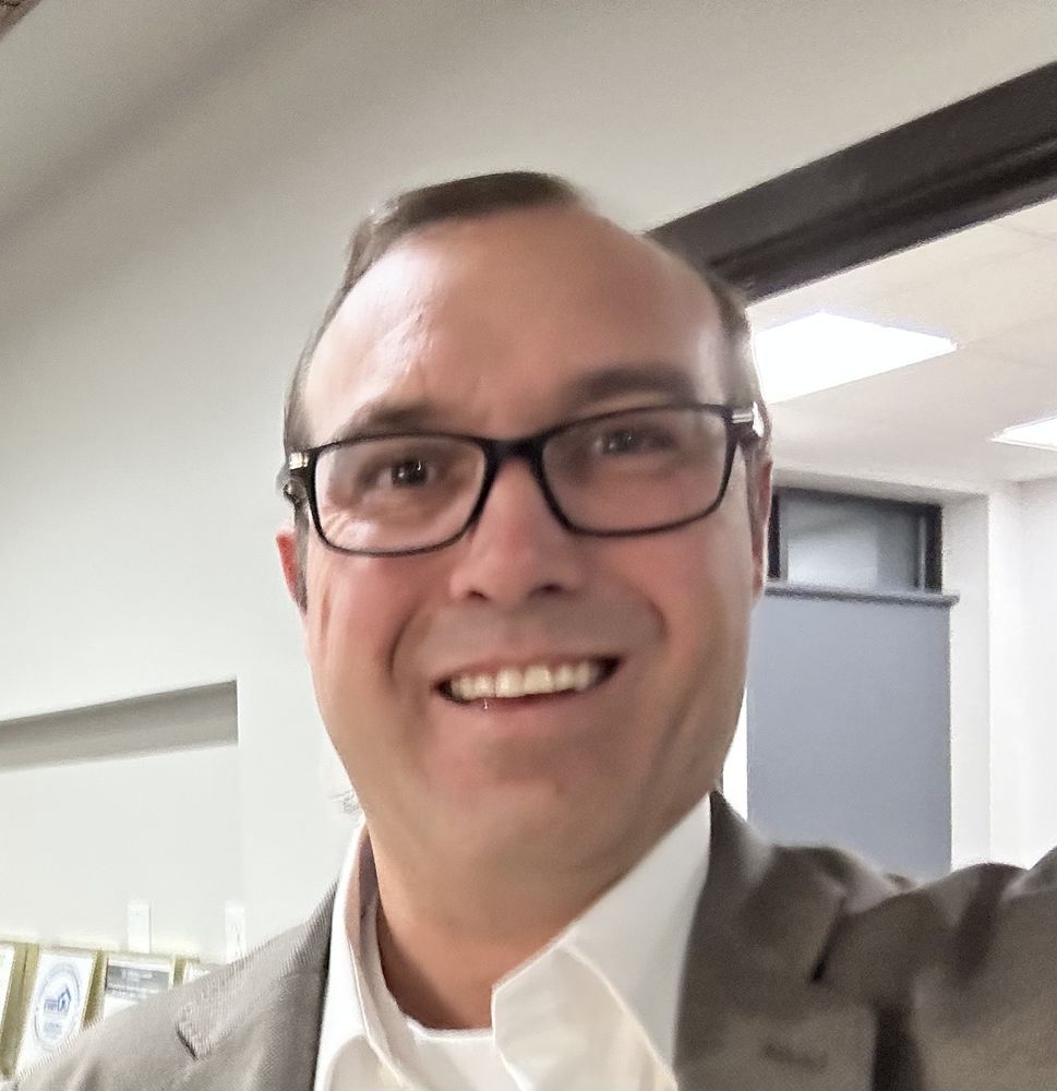 ANDREW WELCH PARAMOUNT REAL ESTATE GROUP Updated August 2024