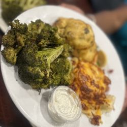 Hazelwood Inn - Stuffed salmon