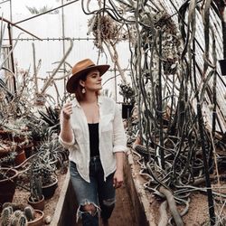 Cierra - Meet Cierra! Owner and artist behind the chair of Cierra + Co.