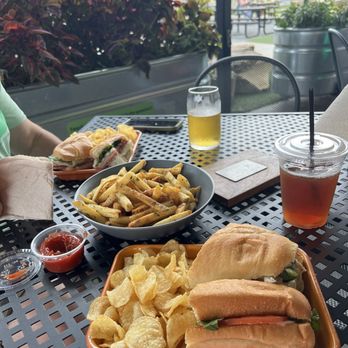 Peaceful Side Social - Truffle fries and hoagies - Breweries Near Me - Townsend, Tennessee
