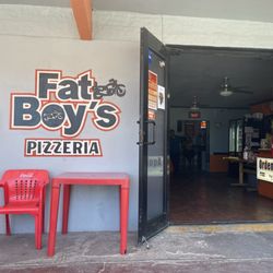 Fat Boy's Pizza - Outside