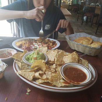 Casa De Benavidez - Guacamole, sopapilla, and tamales. - Mexican Near Me - Albuquerque, New Mexico Casa De Benavidez - Guacamole, sopapilla, and tamales. - Mexican Near Me - Albuquerque, New Mexico