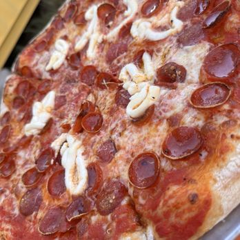 Aslin Beer - Pepperoni, cheese and hot honey pizza. Delish - Breweries Near Me - Virginia Beach, Virginia Aslin Beer - Pepperoni, cheese and hot honey pizza. Delish - Breweries Near Me - Virginia Beach, Virginia
