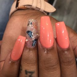 Bebe Nails