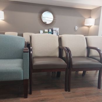 Memphis Lung Physicians Foundation - Waiting area - Pulmonologist Near Me - Memphis, Tennessee