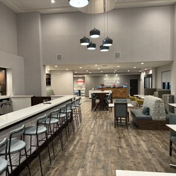 Hampton Inn & Suites Dalhart - Dining Room - Hotels Near Me - Dalhart, Texas Hampton Inn & Suites Dalhart - Dining Room - Hotels Near Me - Dalhart, Texas