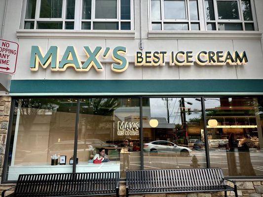 Max's Best Ice Cream by null