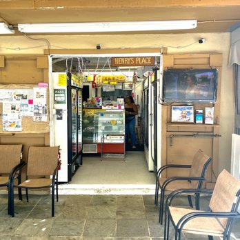 Henry's Place - Ice Cream & Frozen Yogurt Near Me - Honolulu, Hawaii