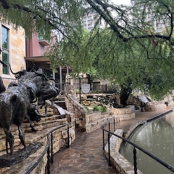 Briscoe Western Art Museum - Entrance to Briscoe Western Museum - Art Museums Near Me - San Antonio, Texas