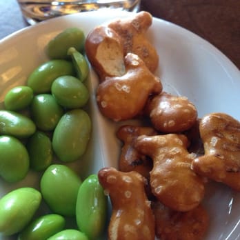 Pacific Catch - Complimentary snack with free refills. Two thumbs up! - Seafood Near Me - Mountain View, California