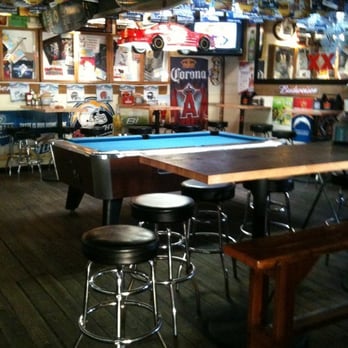 Mutt Lynch's - Pool - Pubs Near Me - Newport Beach, California Mutt Lynch's - Pool - Pubs Near Me - Newport Beach, California