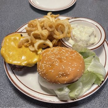 Peggy Sue's 50's Diner - Cheeseburger - Pizza Near Me - Yermo, California Peggy Sue's 50's Diner - Cheeseburger - Pizza Near Me - Yermo, California