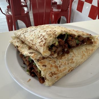 Taqueria El Poblano - Mixto quesadilla, asada & al pastor. Bith bland meats & tooooo much meat for the amout of cheese. - Tacos Near Me - Whittier, California
