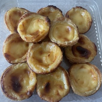 Silva Bakery - I got 2 dozen egg tarts to pass around to fam & friends. Have to introduce them to the original egg tarts!! - Bakeries Near Me - Hayward, California