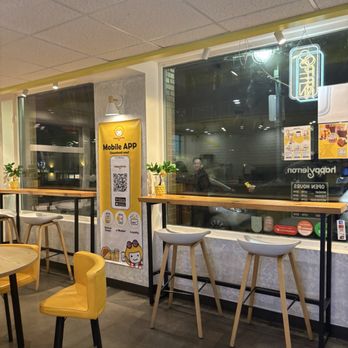Happy Lemon - beautiful view - Bubble Tea Near Me - Kirkland, Washington