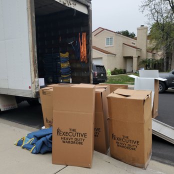 Prime Moving - Boxes & blankets from movers - Movers Near Me - Glendale, California